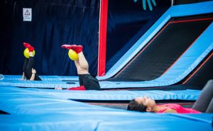 Cours_collectifs_Salto_trampoline_arena_fitness_ballon_abdos_fessiers