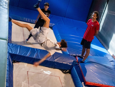 zone-mur-salto trampoline arena