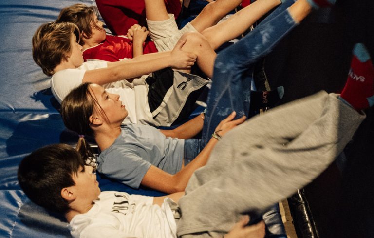 Cours de trampoline pour les enfants