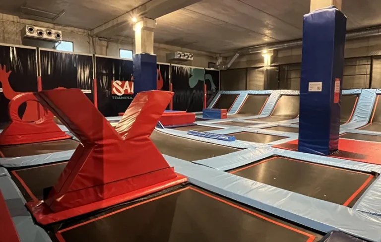 Zone trampolines de Salto Trampoline Indoor